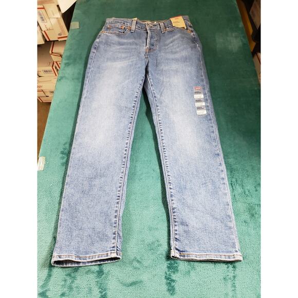 Levis Jeans Size 8 Womens Blue Pants Stretch Denim Mid Rise Wedgie Straight NWT - Picture 1 of 16